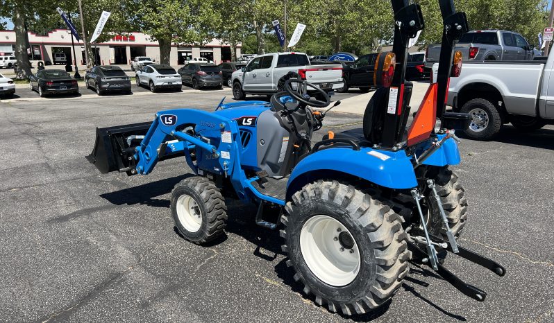 XJ 2025 WITH LOADER full