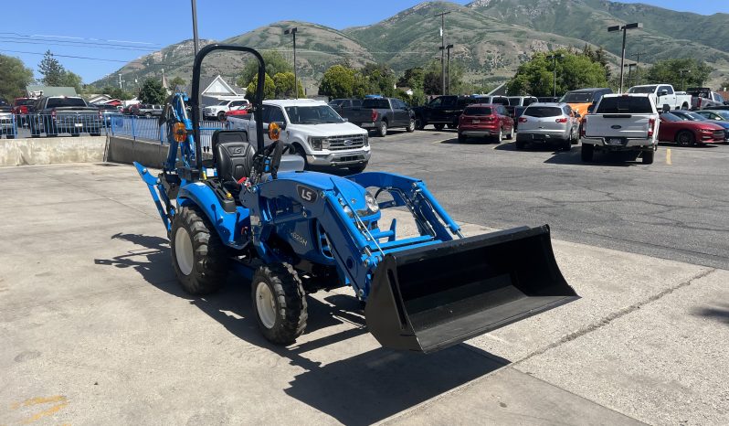 XJ2025H With Loader and Backhoe full