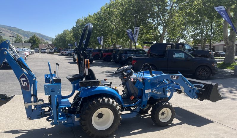 XJ2025H With Loader and Backhoe full